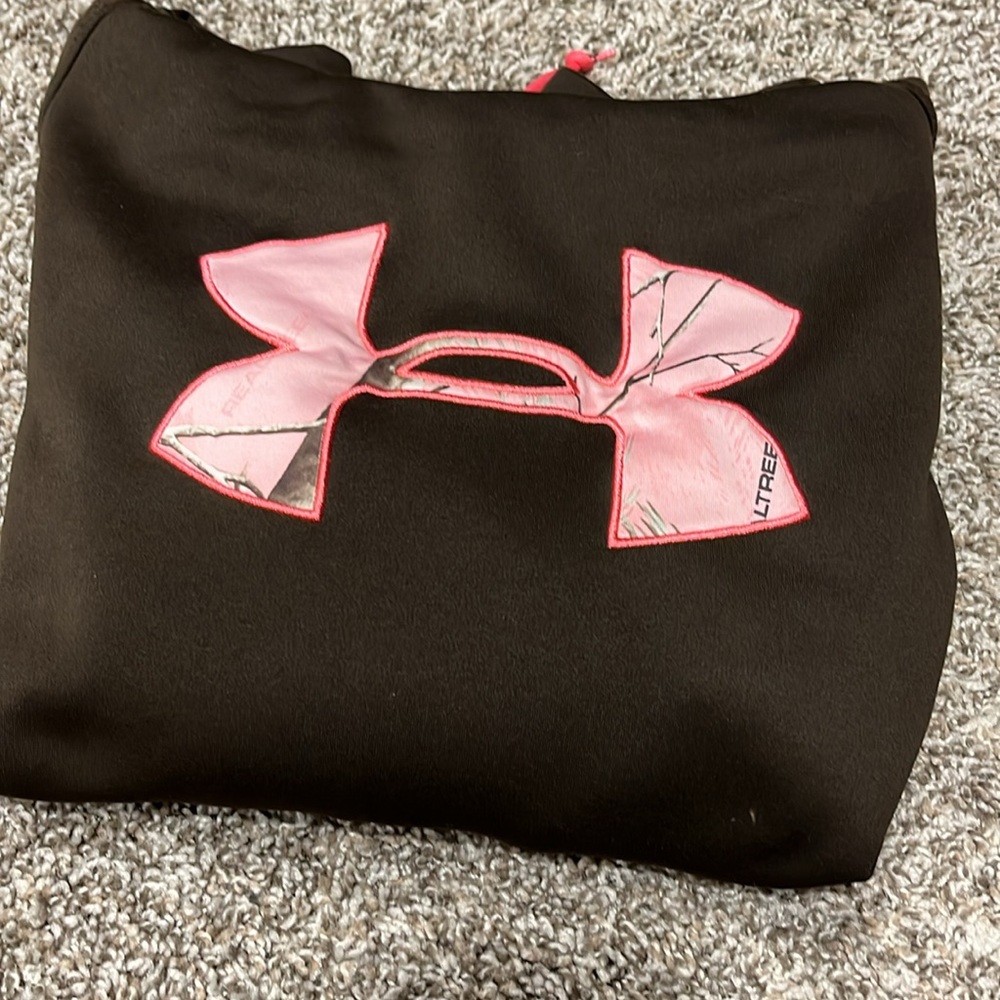 Brown under Armour sweatshirt with pink camouflage